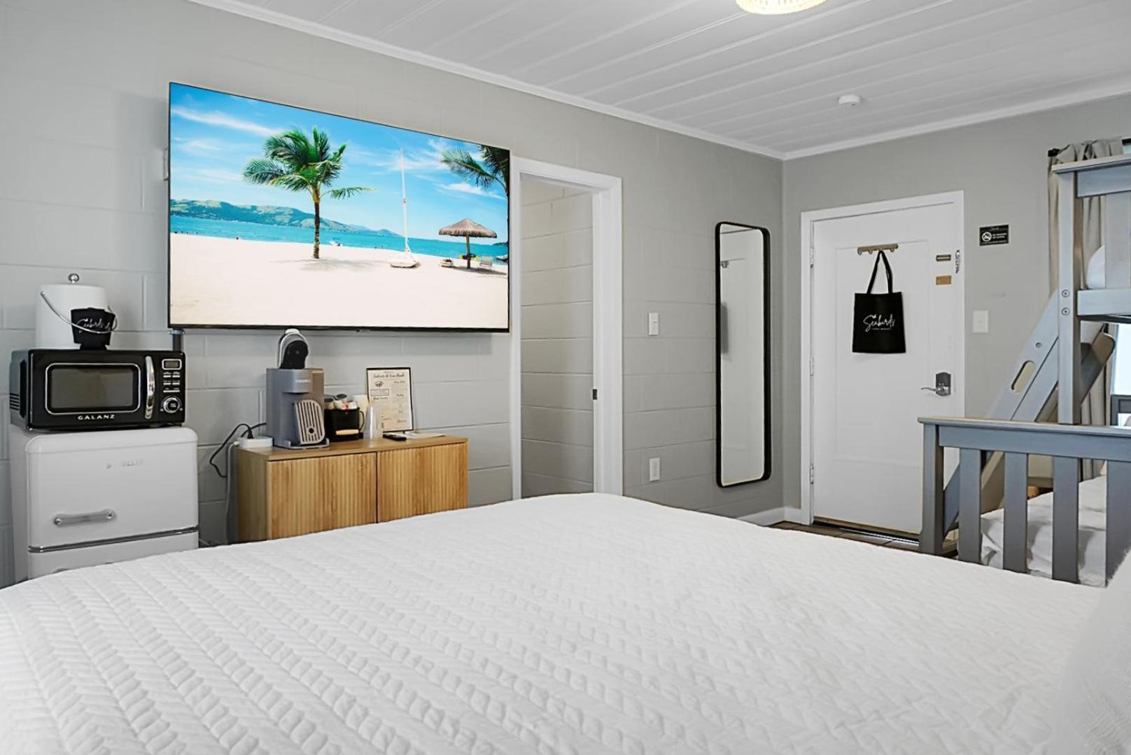 Seabirds Motel At Кюр Бийч Екстериор снимка