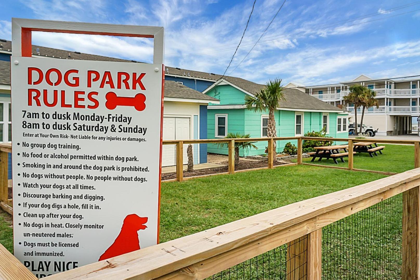 Seabirds Motel At Кюр Бийч Екстериор снимка